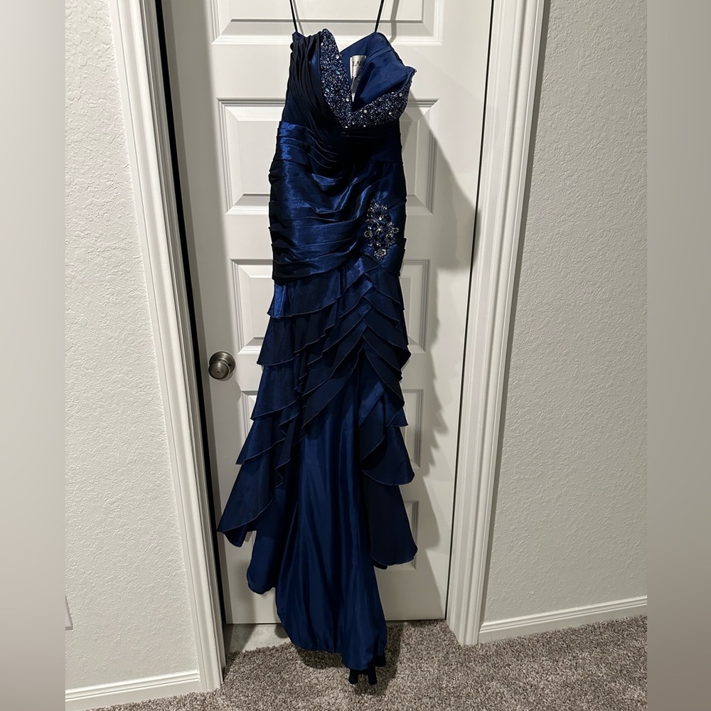 Claudine prom gown